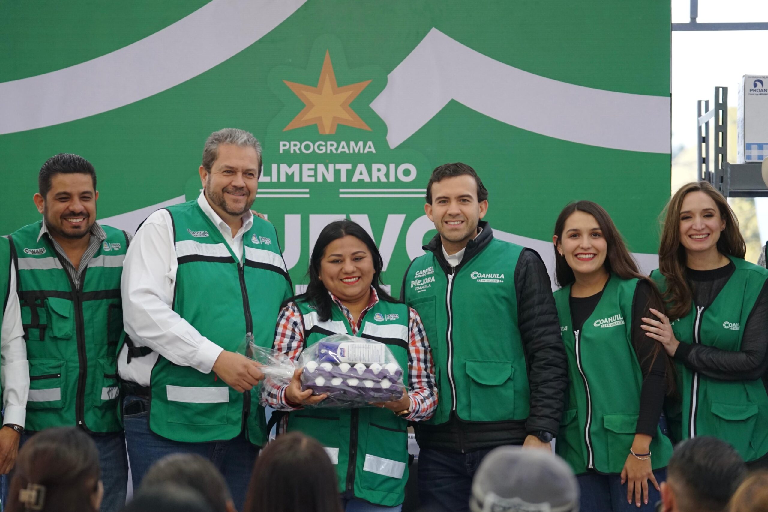 Programa de leche y huevo llega a Ramos