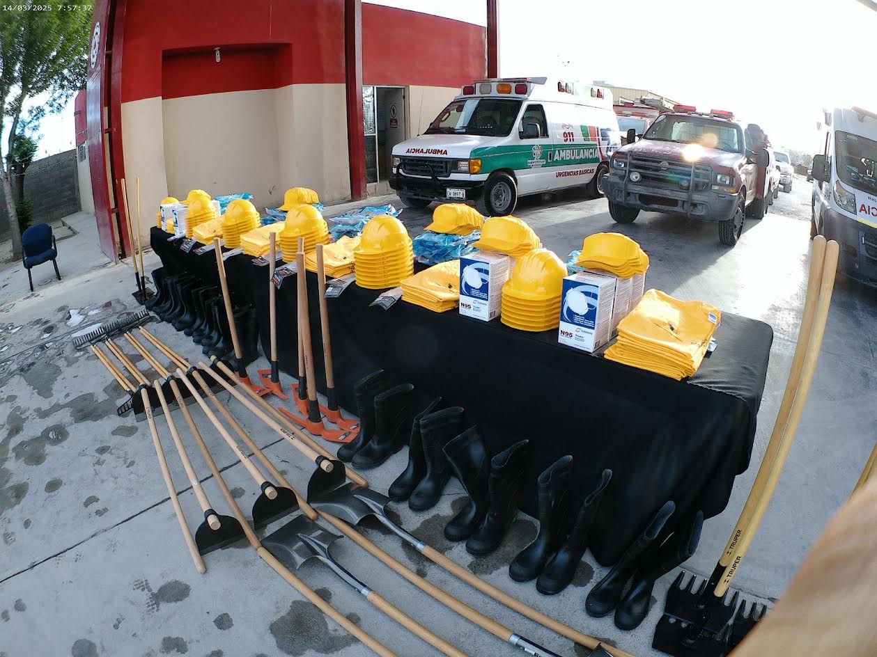 Entrega SB equipamiento para combate de incendios