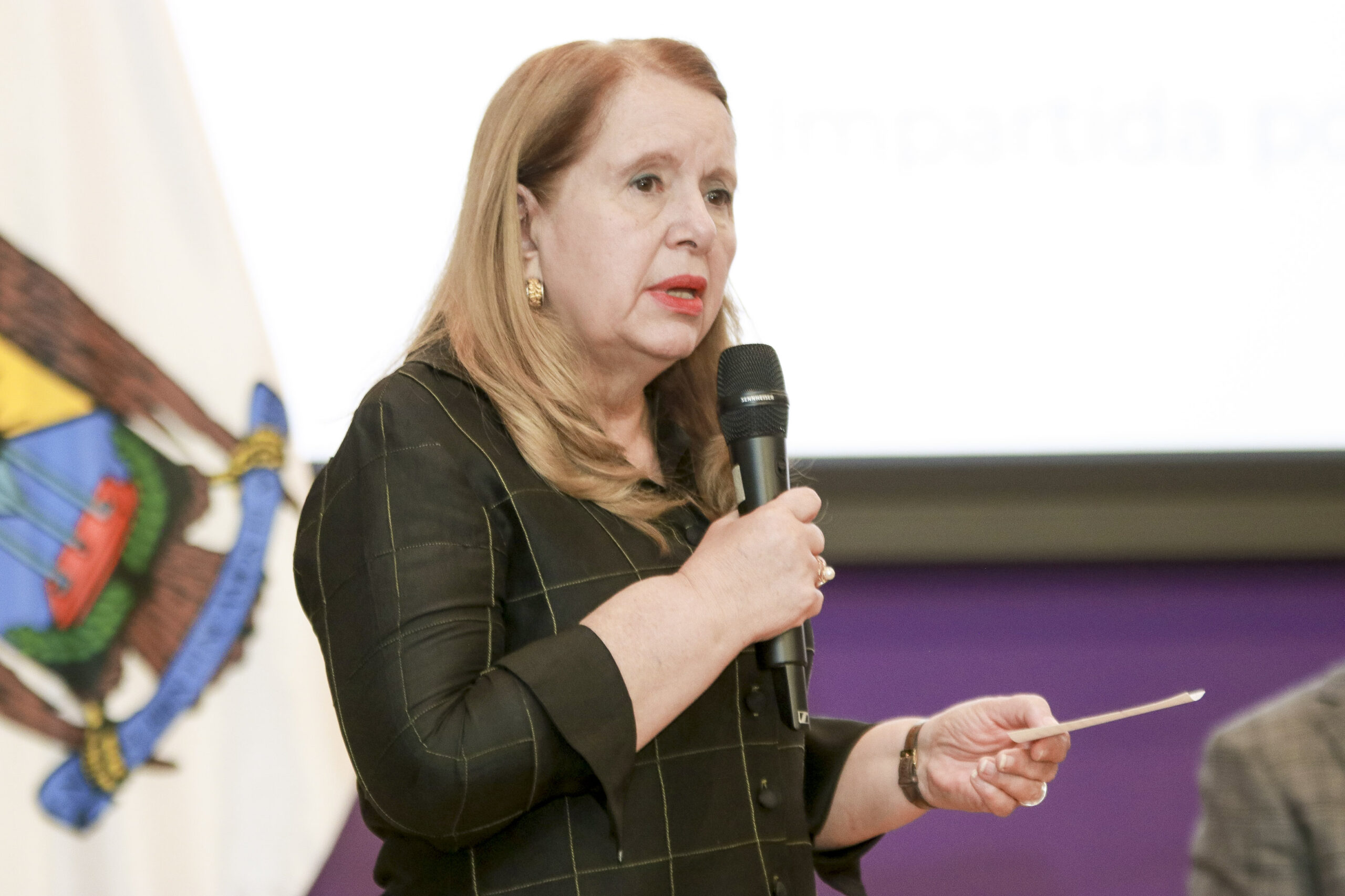 Ministra de SCJN presenta ponencia magistral en UAdeC