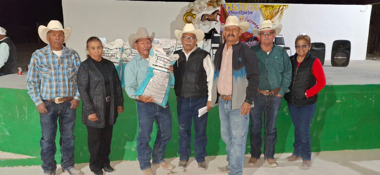 Entrega de Semilla de Sorgo Forrajero en Sierra Mojada