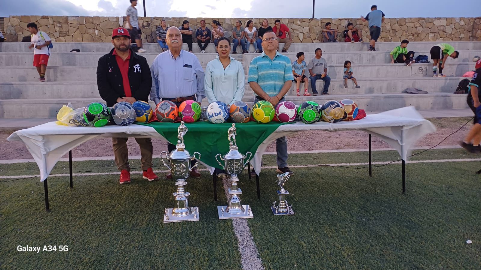 Inauguracion de la Liga de Futbol 7 en el Mineral de Palau: Apoyando el deporte y la recreación