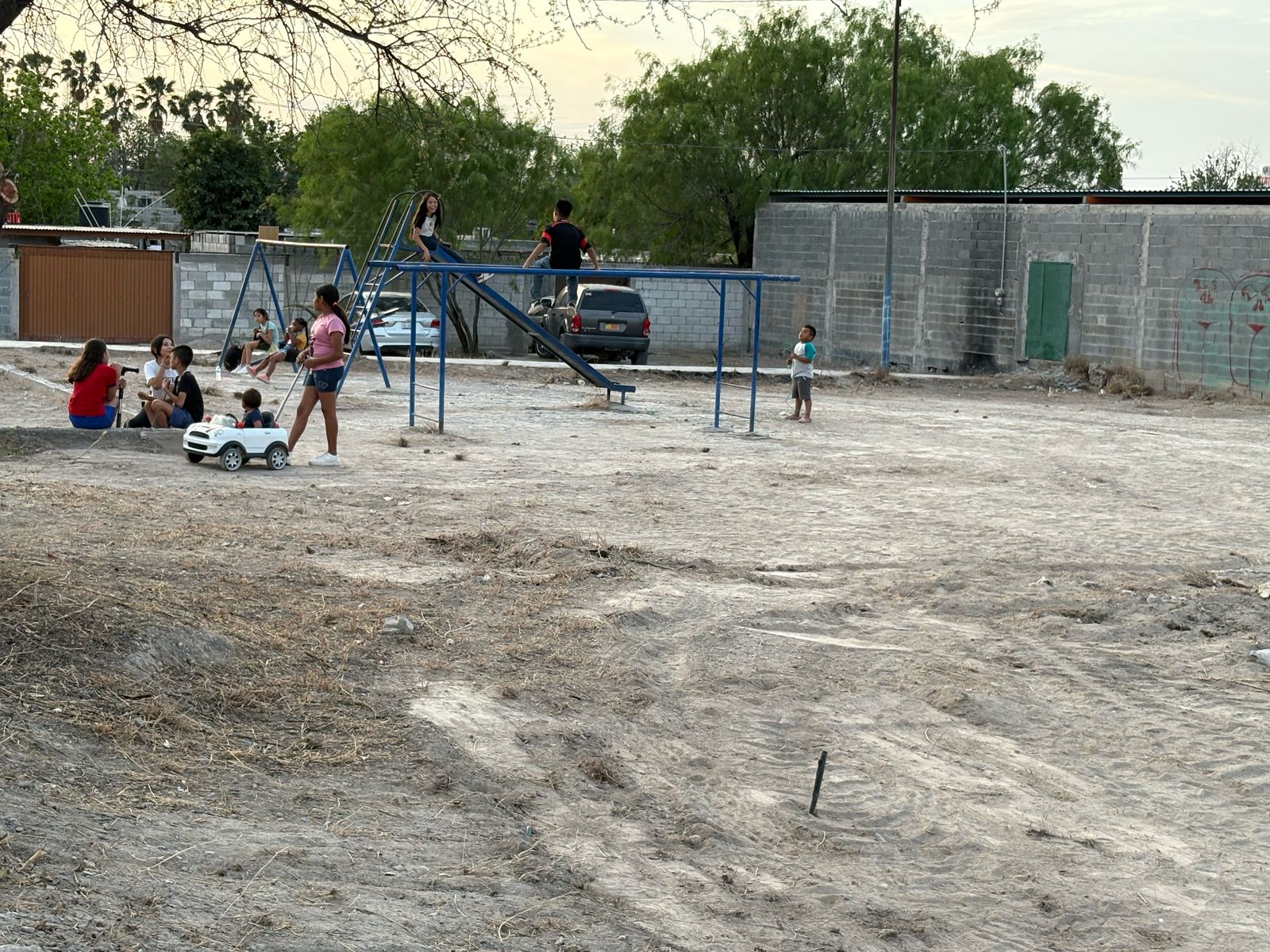 Arranca rehabilitación de cancha en 5 de Abril
