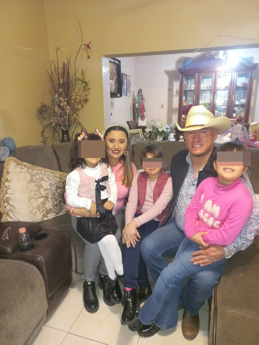 Burocracia del IMSS deja en orfandad a tres niñas