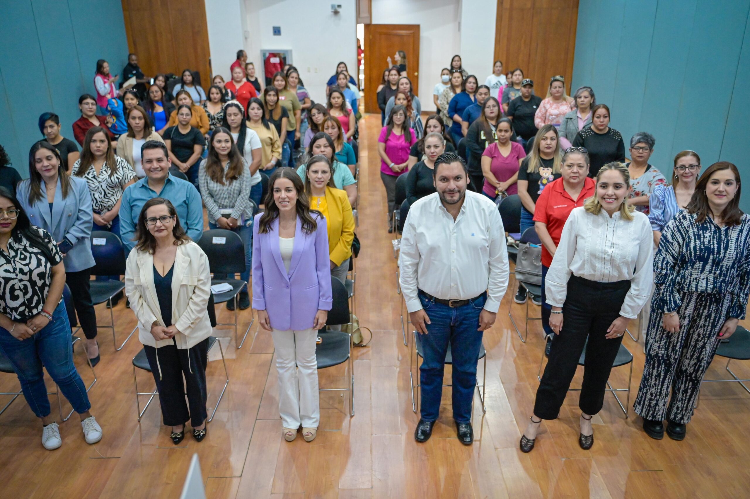 Impulsa Inspira educación con prepa para mujeres