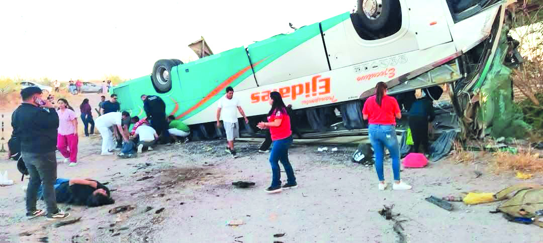 Deja camionazo 2 muertos en Matamoros, Coahuila