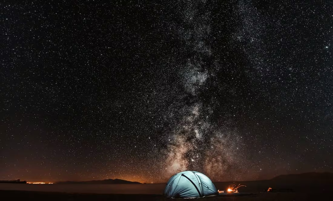 Desde Luna Rosa hasta lluvia de estrellas Líridas; eventos astronómicos de abril 2025