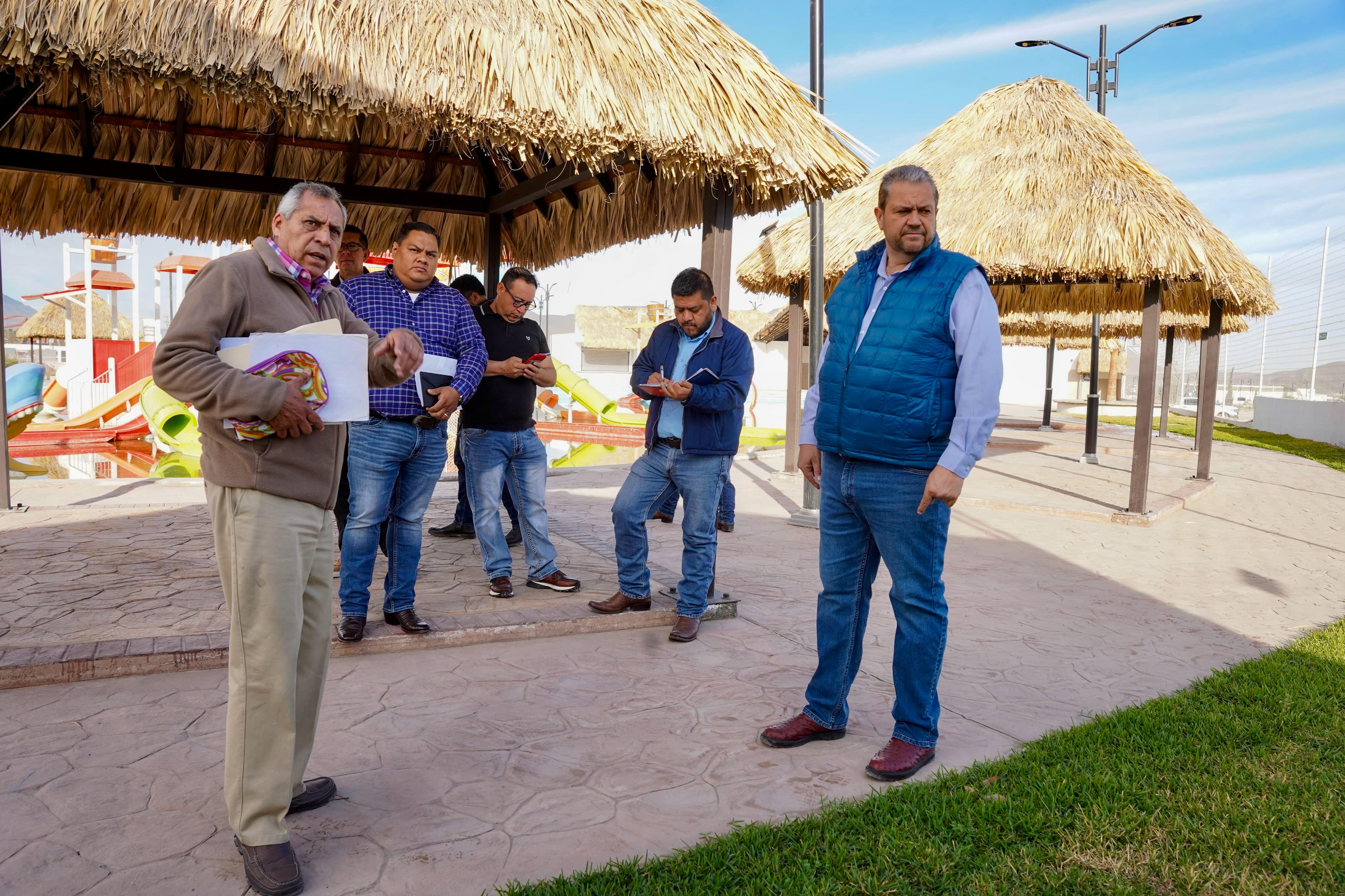 Reabrirán Aqua Ramos; supervisa Tomás Gutierrez trabajos