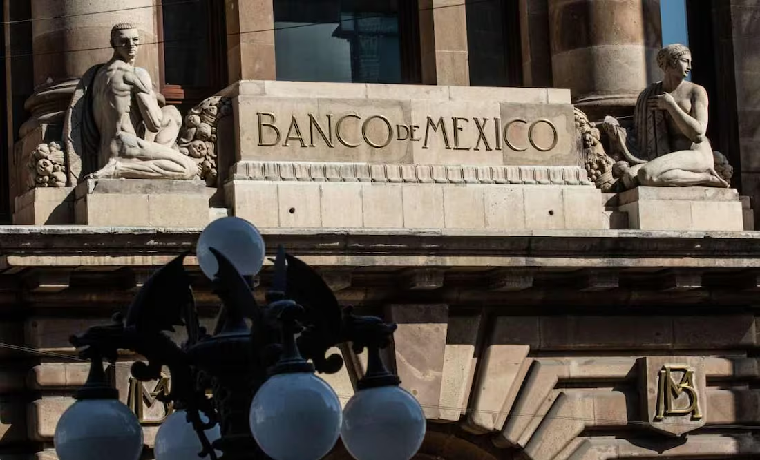 Banxico recalibra política monetaria ante amenaza arancelaria; mantiene expectativa de crecimiento en 2025 y próximo año