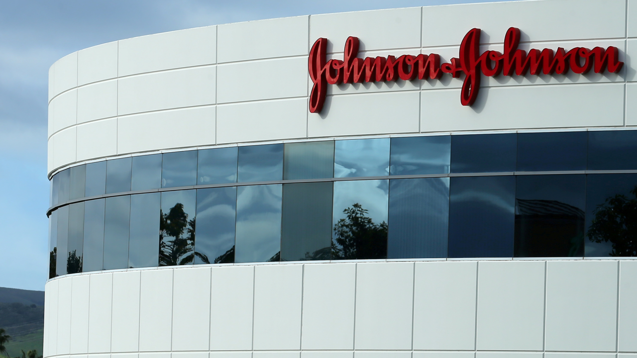 Johnson & Johnson invertirá más de 50,000 millones de dólares a Estados Unidos