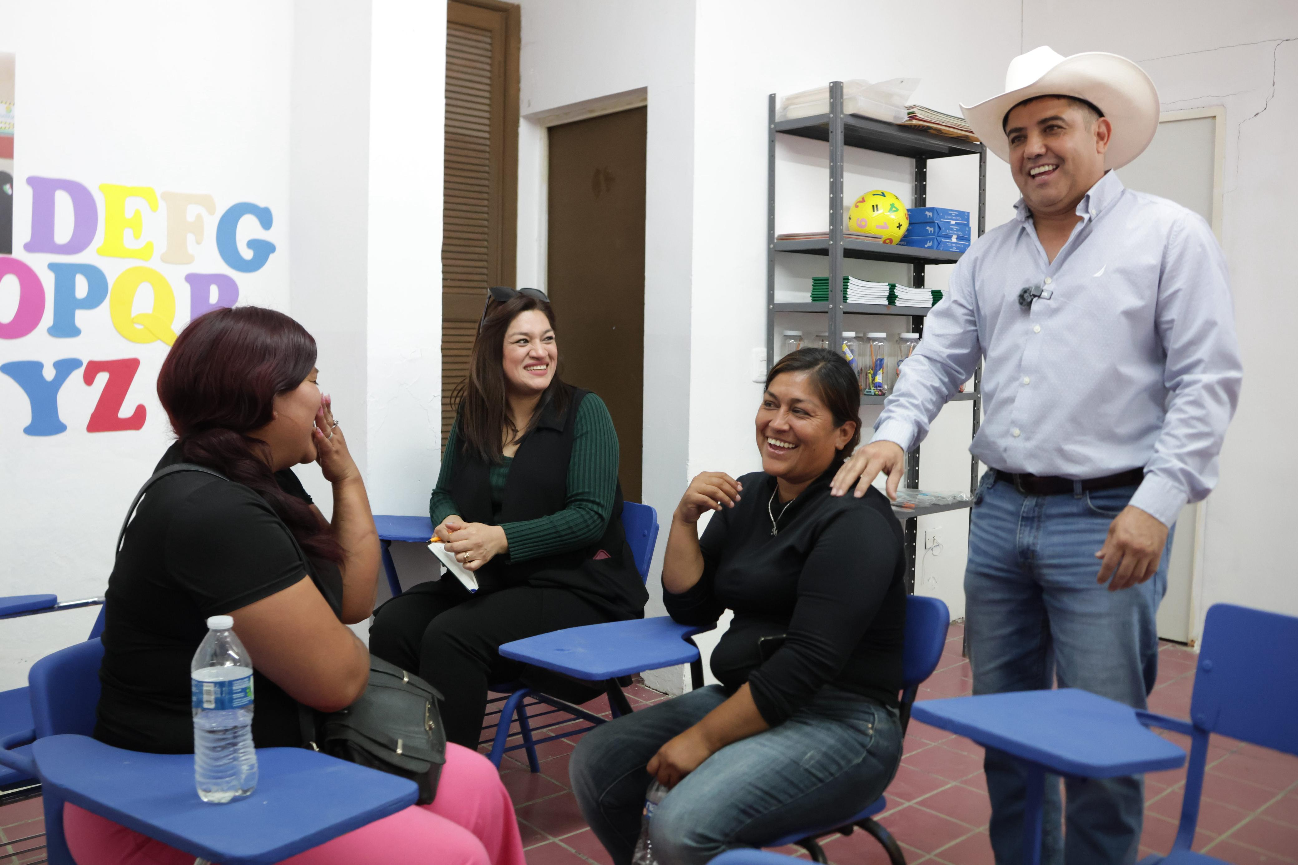Reinaugura “Chano” Díaz Centro Comunitario en la Santo Domingo