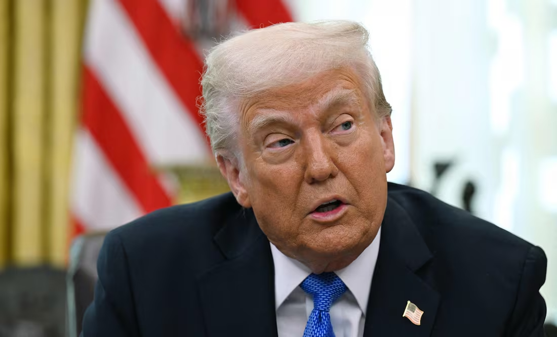 Trump amenaza a abogados que denuncien sus medidas migratorias; ordena sanciones por “conductas profesionales indebidas”