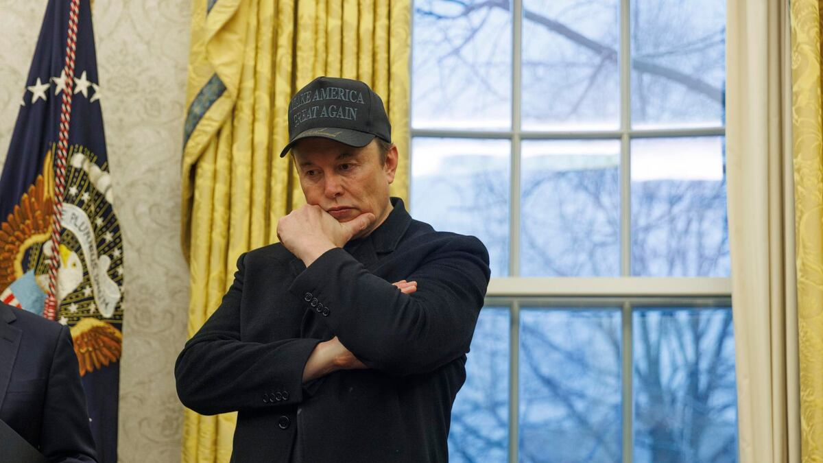 Trump prepara darle más contratos multimillonarios con SpaceX