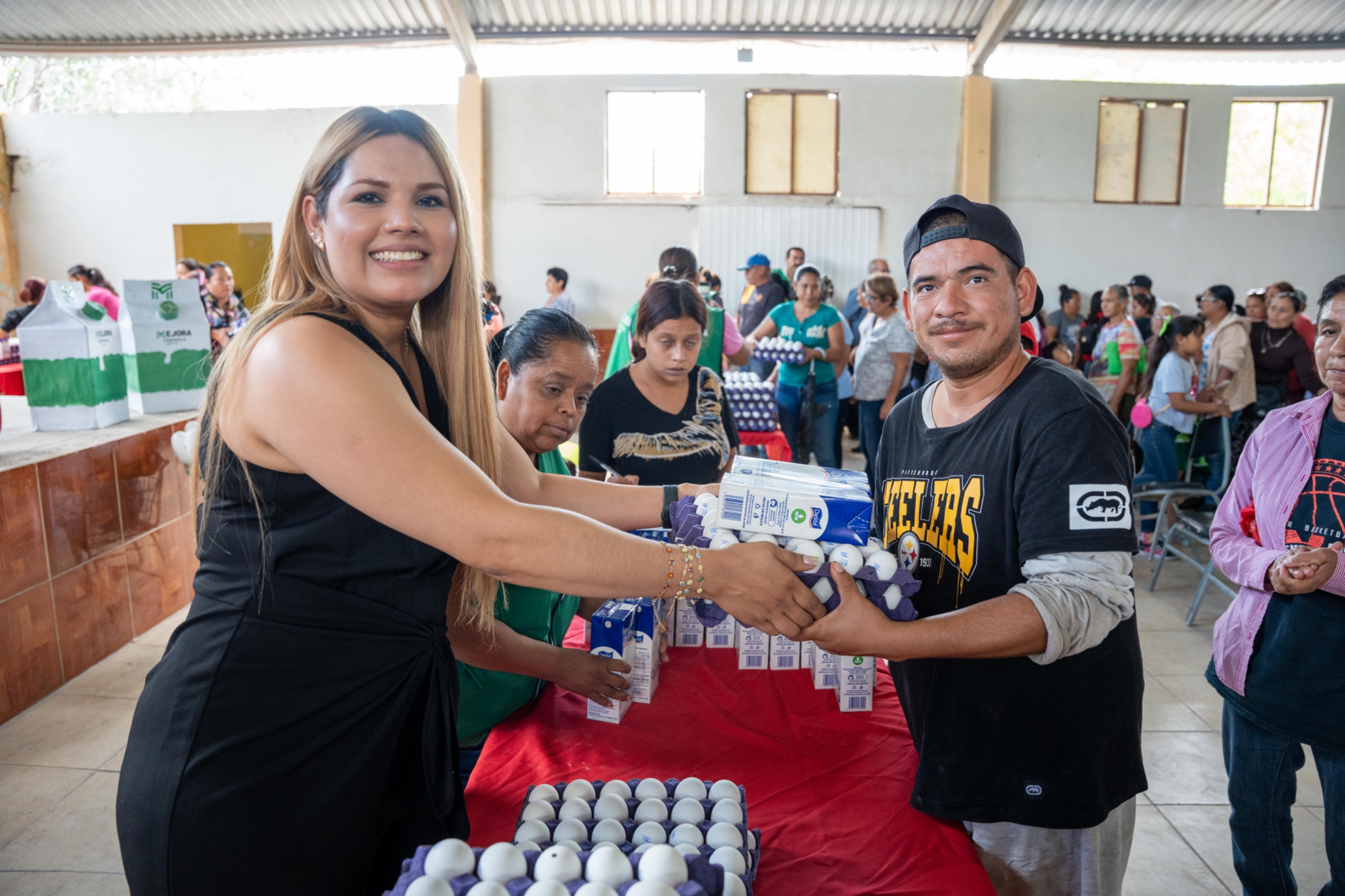 Inicia programa de huevo y leche en Castaños