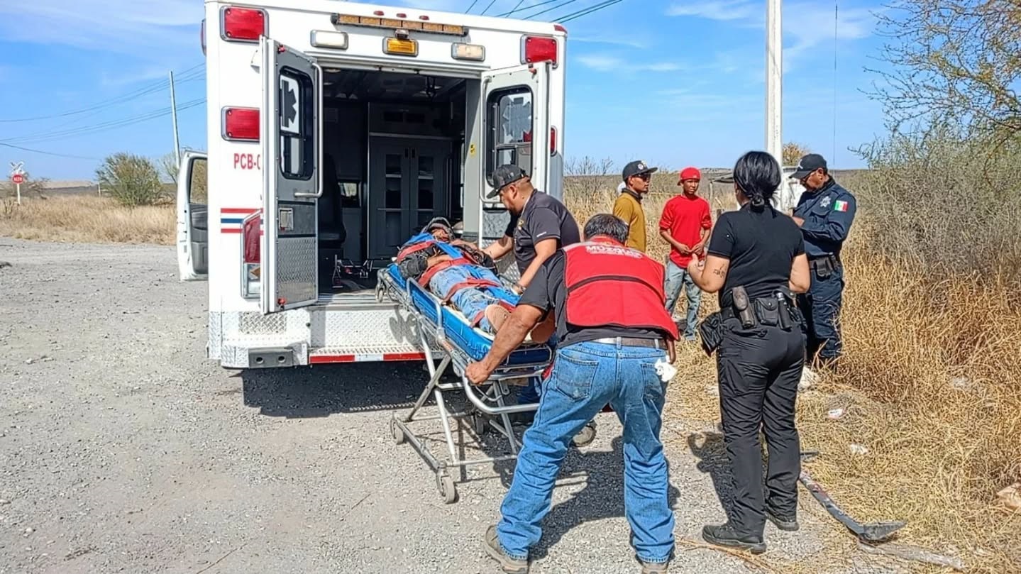 Vuelca motociclista en el tramo Palaú- El Sauz