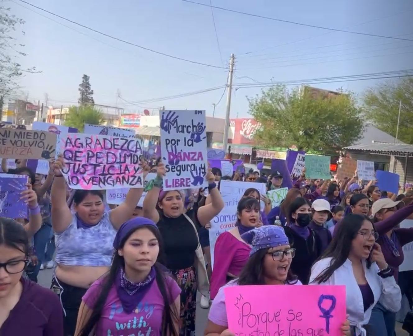 Marchan en Sabinas por las que ya no están