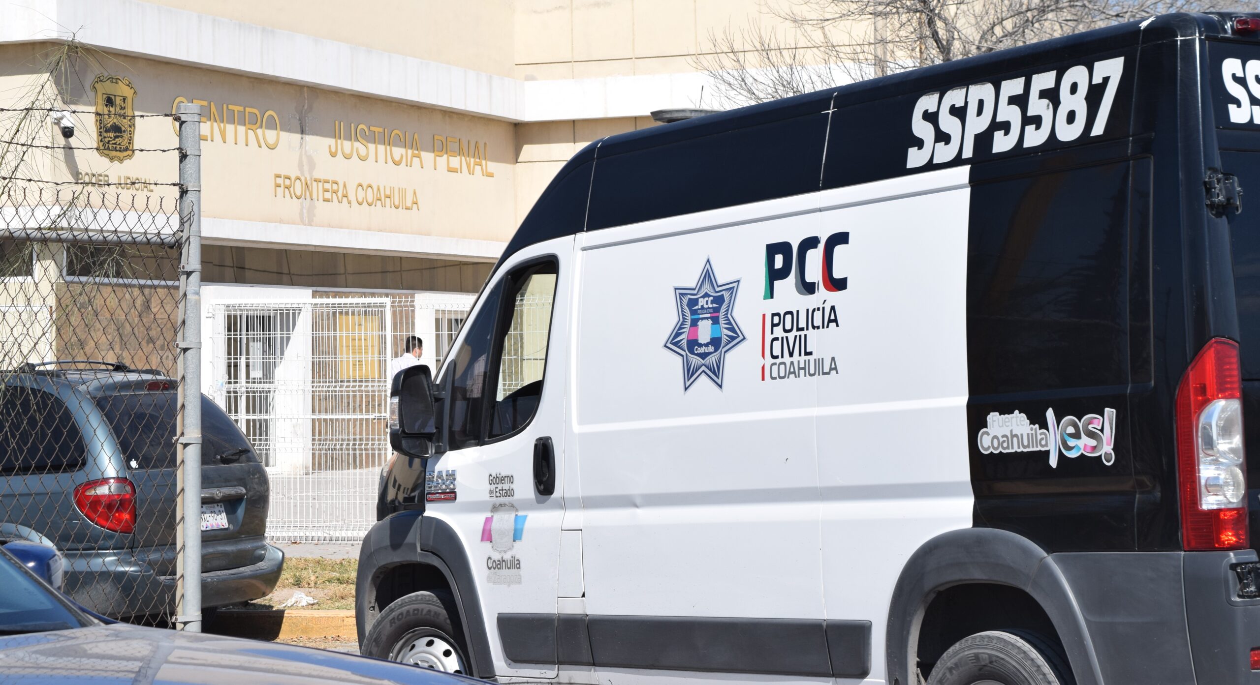 Queda libre tras intento de homicidio de policías