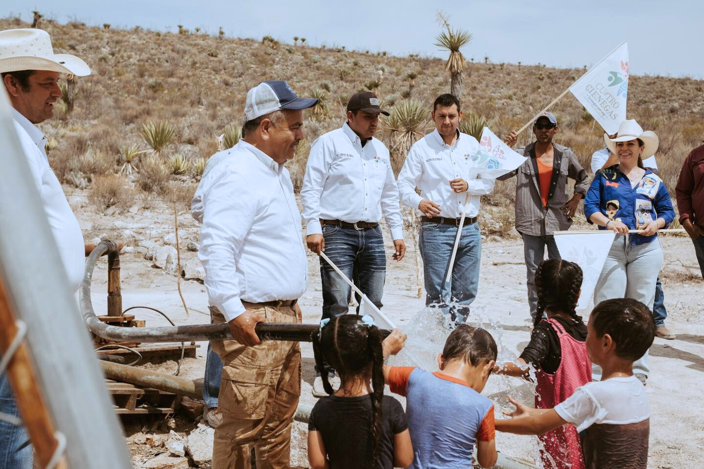 Cumple Víctor Leija con ejidatarios de Ciénegas
