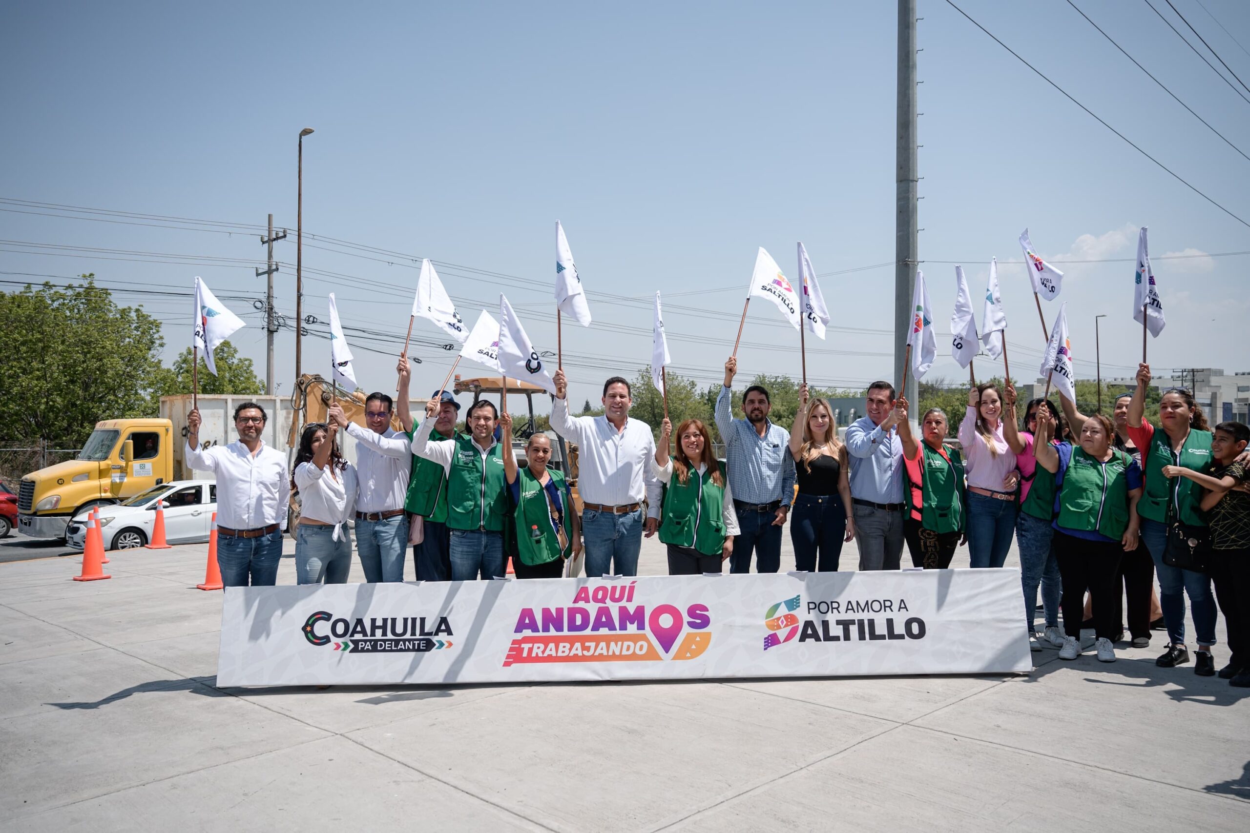 Continúan adecuaciones en vialidades de Saltillo