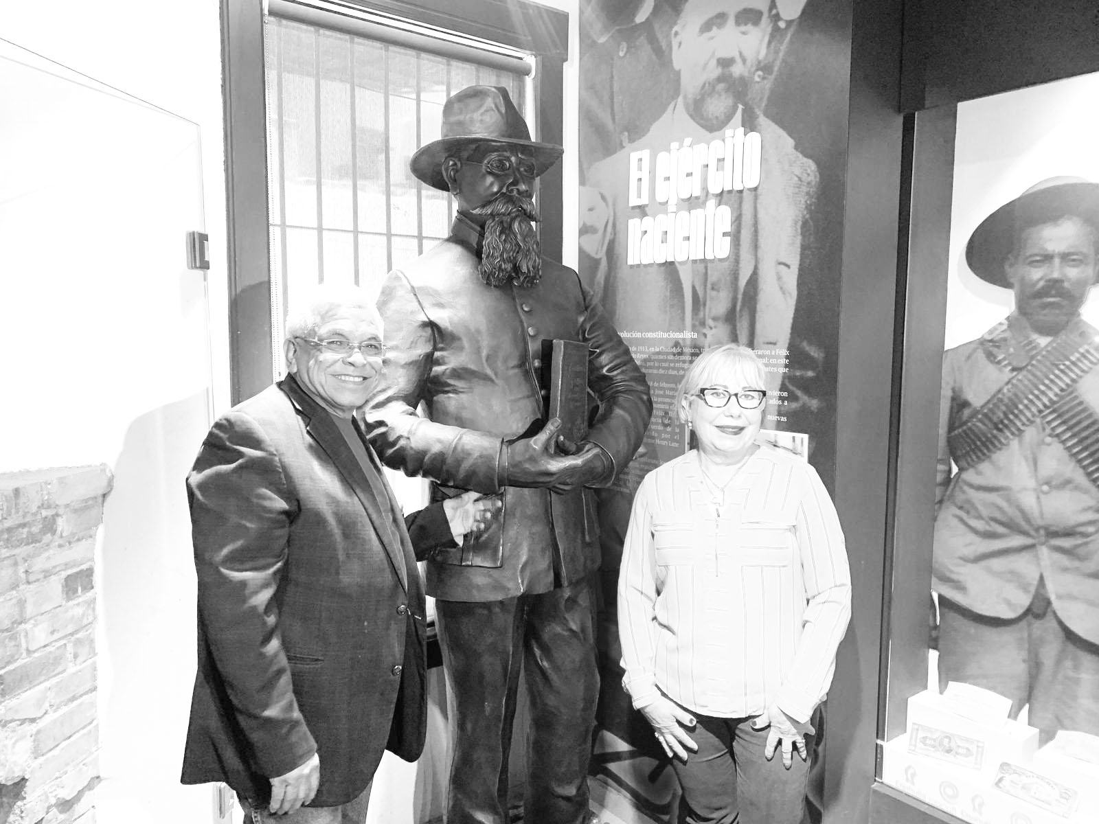 Dona escultora obra al Museo Francisco Villa