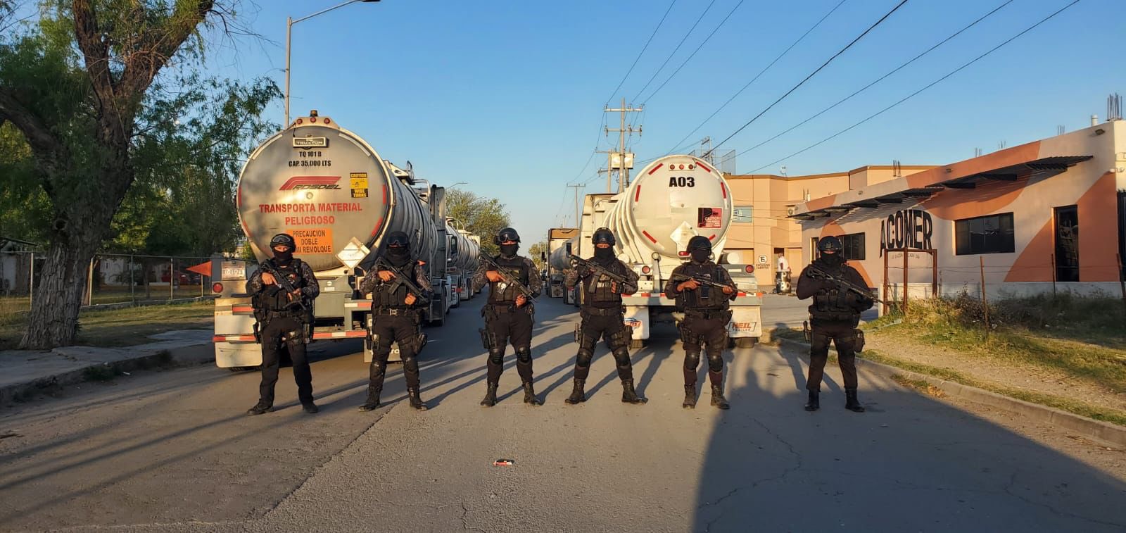 Aseguran 5 pipas de combustible ilegal