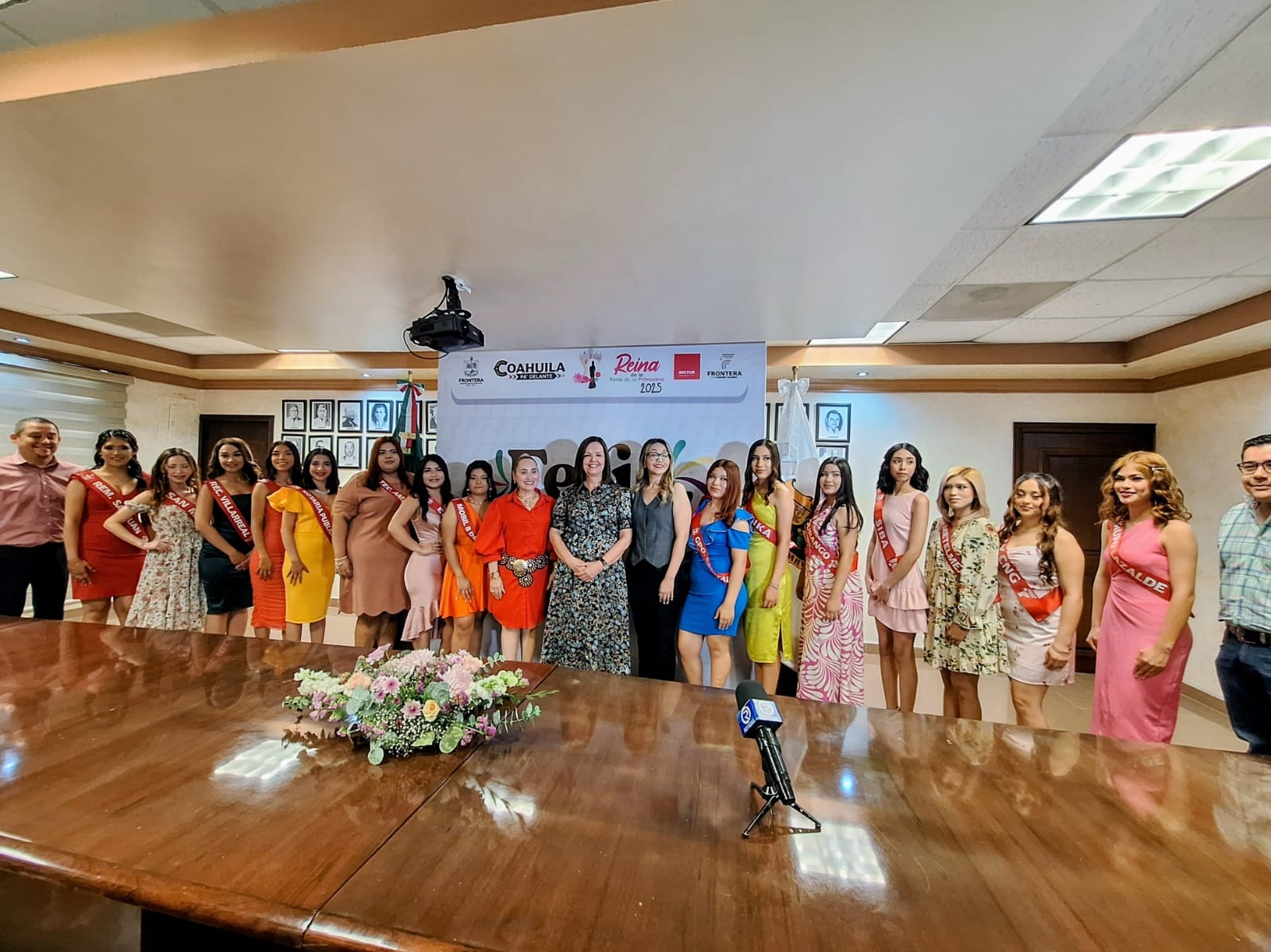 Presentan candidatas a ‘Reina de la Primavera’
