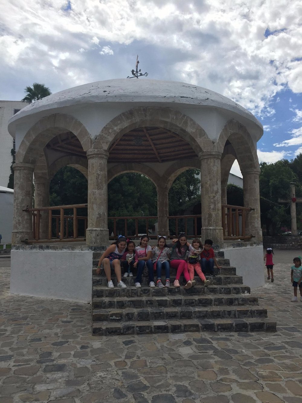 PARRAS: DI-VINO