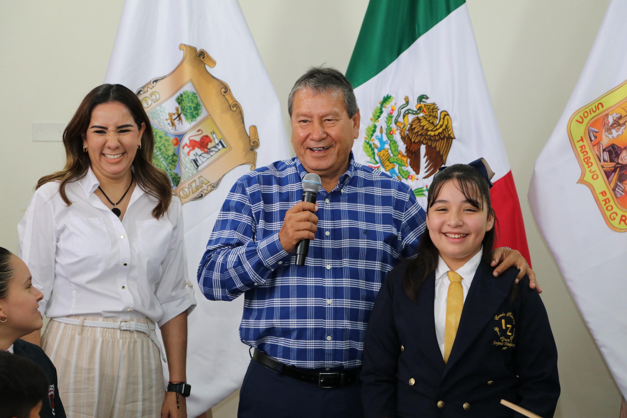 Los niños son el futuro de nuestra ciudad: Ríos