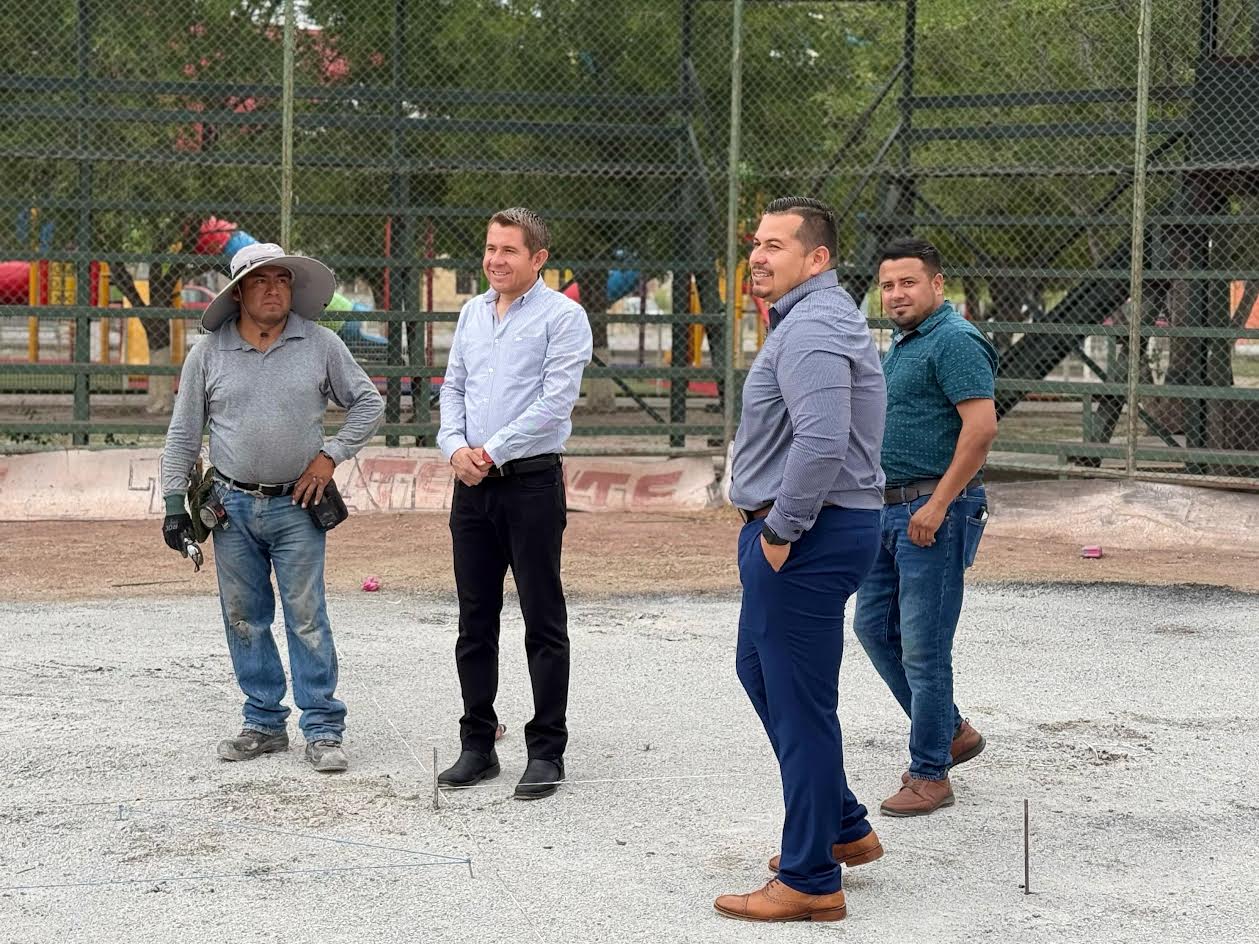 Supervisa Hugo avance en la Unidad Deportiva