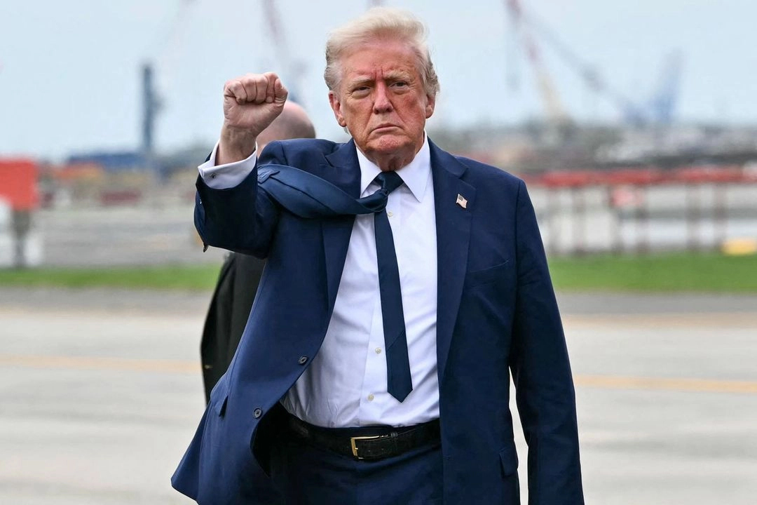 Trump quiere paso gratis por los canales de Panamá y Suez