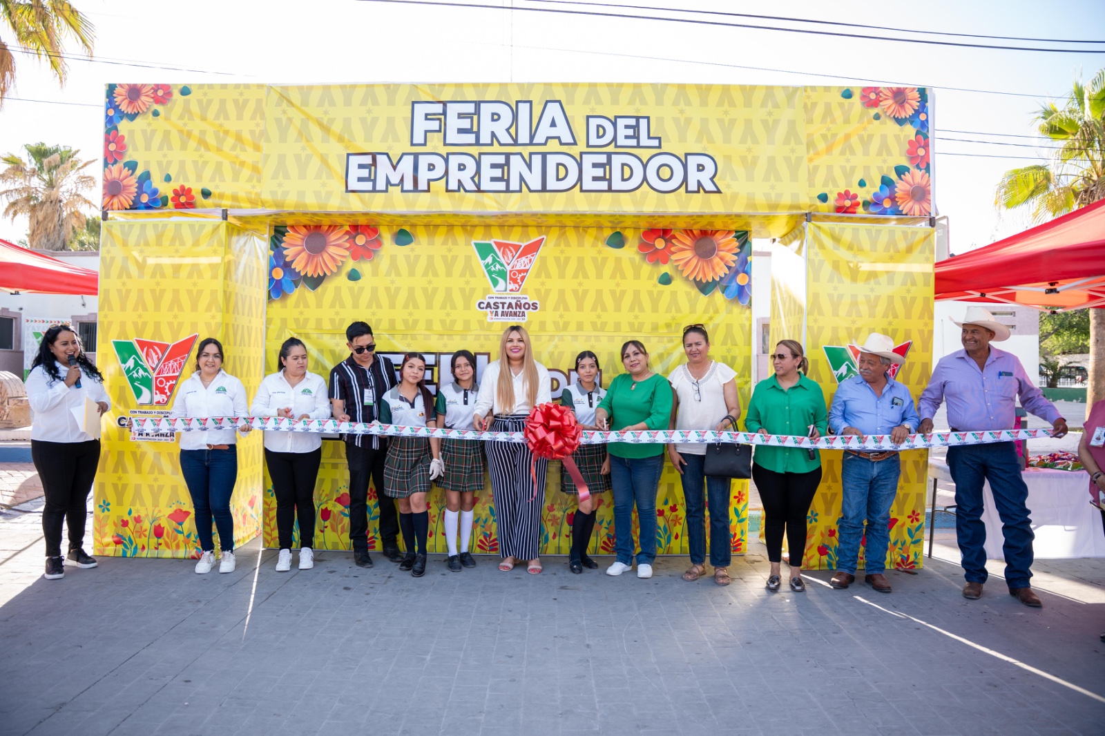 Promueve Yesica espíritu emprendedor en estudiantes de Castaños