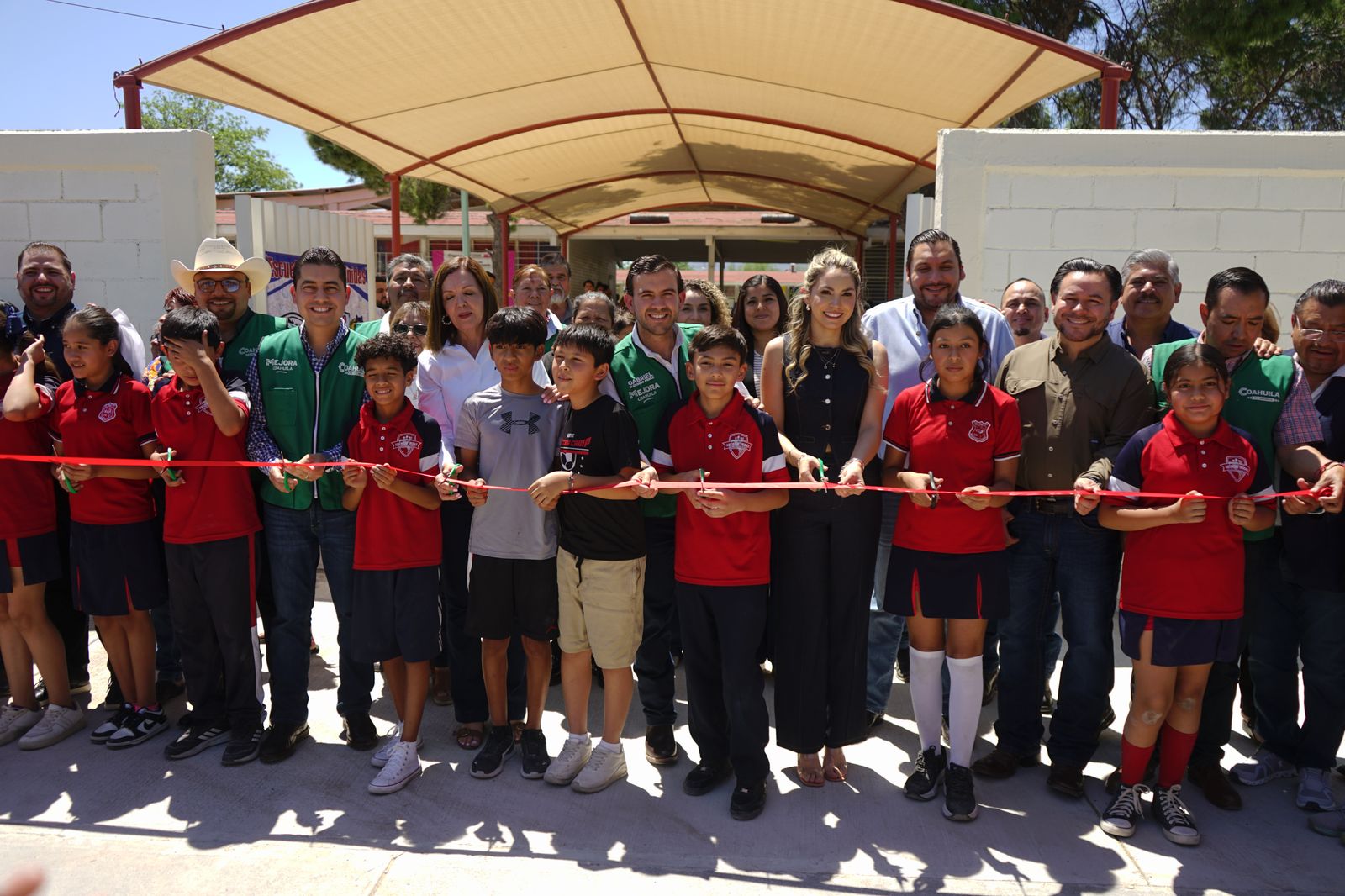 MEJORA COAHUILA ENTREGA OBRAS DE INFRAESTRUCTURA EDUCATIVA EN LA REGIÓN CENTRO