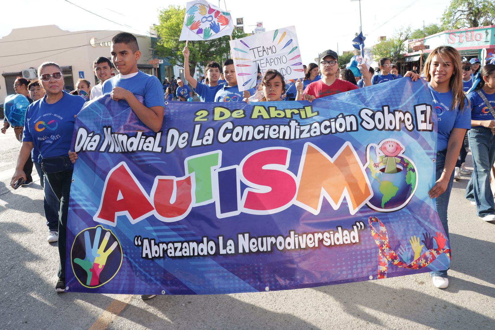“Mamás Azules” de Sabinas, concientizan a la sociedad sobre el Autismo.