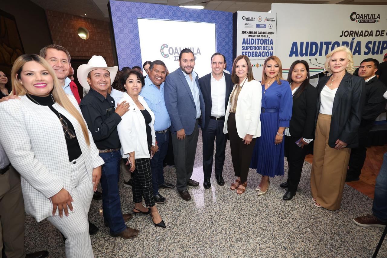 EN COAHUILA TRABAJAMOS CON HONESTIDAD: MANOLO