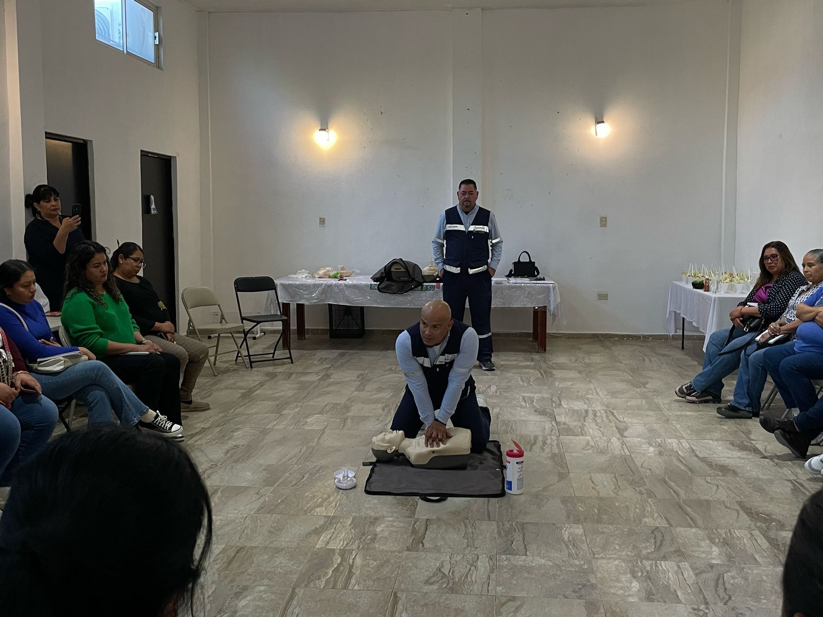 Imparten talleres de primeros auxilios en Laguna del Rey y Chulavista