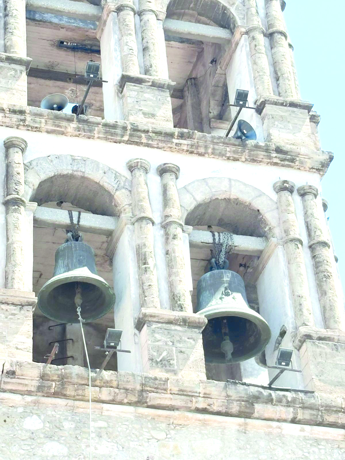Ya no suenan campanas de parroquia Santiago