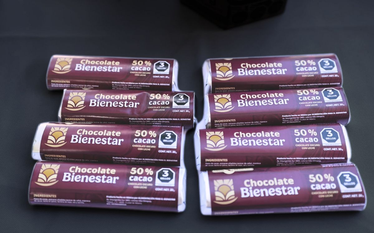 Sheinbaum defiende el ‘Chocolate Bienestar’ ante críticas por sellos de advertencia 
