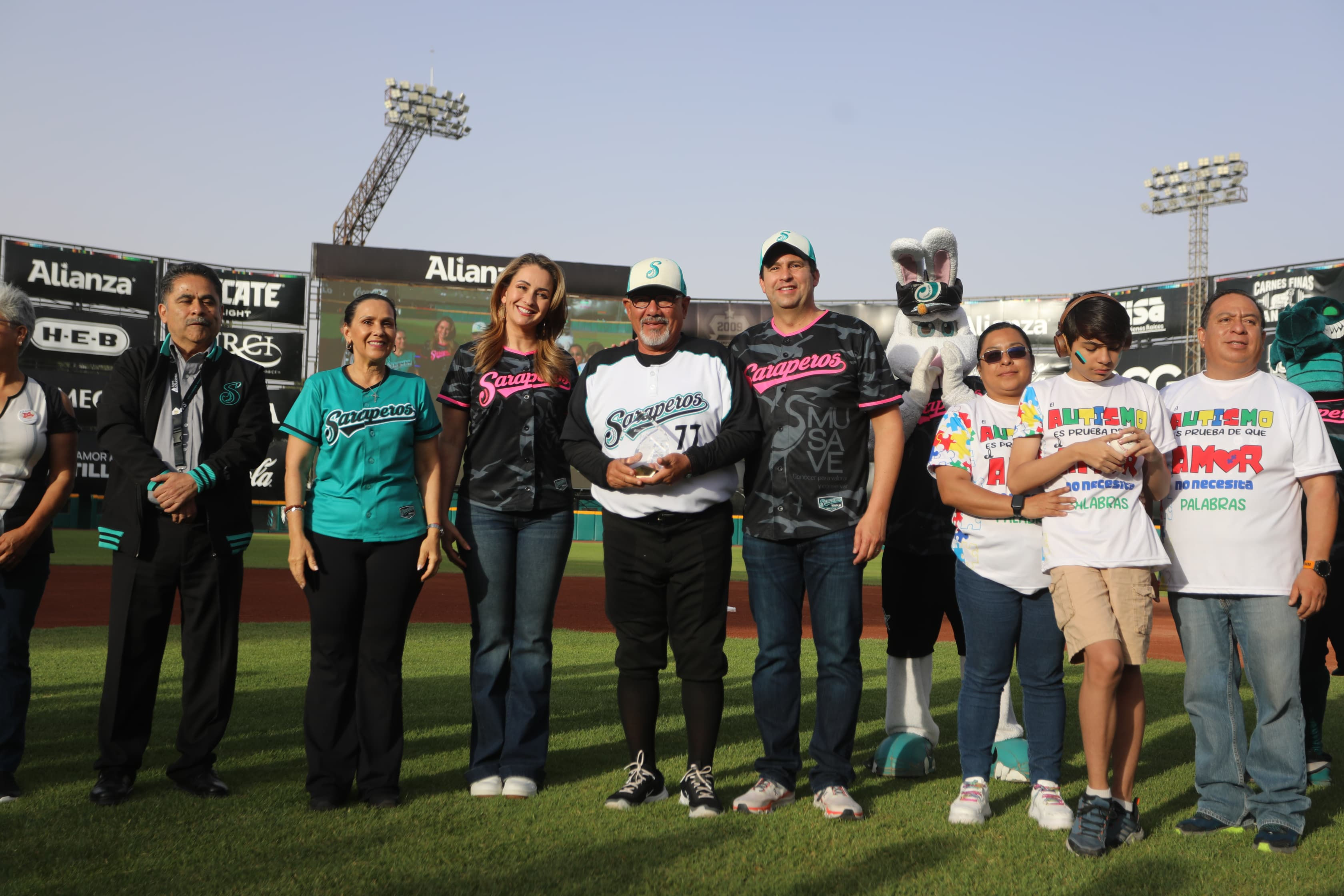 Llenan el Madero en Juego con Causa del DIF Saltillo