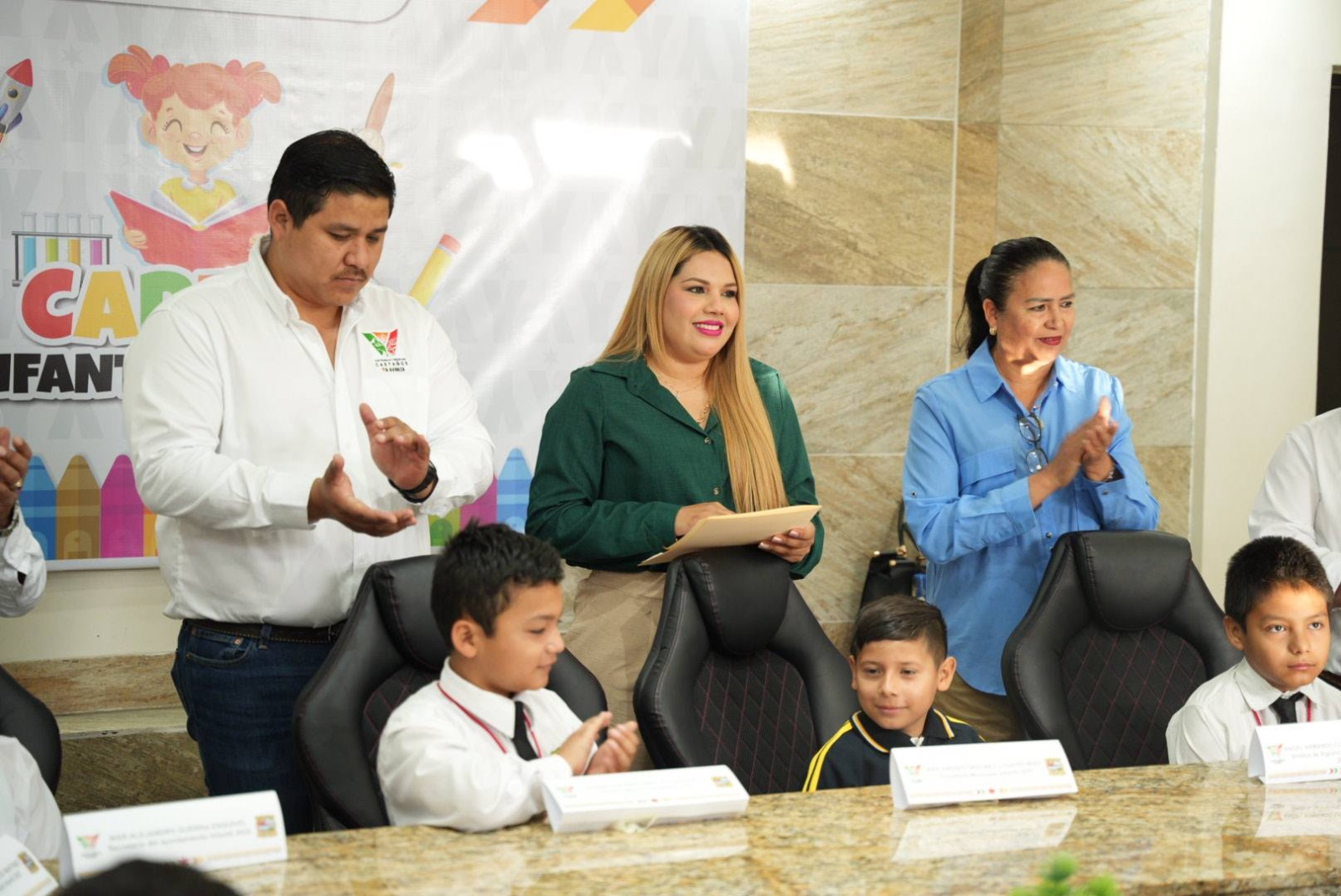 Toma protesta cabildo infantil de Castaños