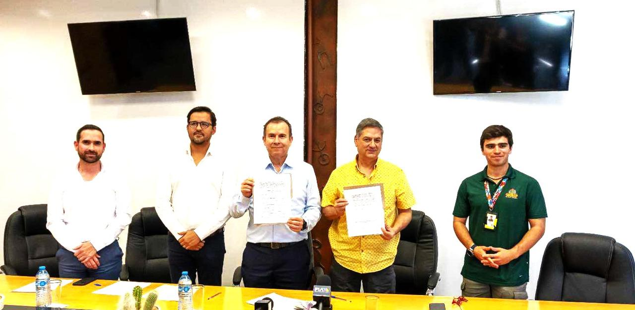 FIRMAN IMPORTANTE CONVENIO GÉNESIS 4C MUSEO Y LABORATORIO CON EL MUSEO DEL DESIERTO