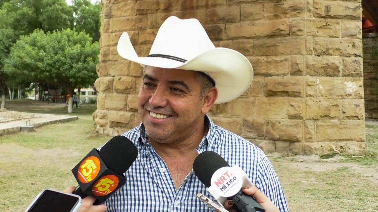 Dan Últimos detalles al Parque las Palapas del Rio Sabinas; Chano Díaz.