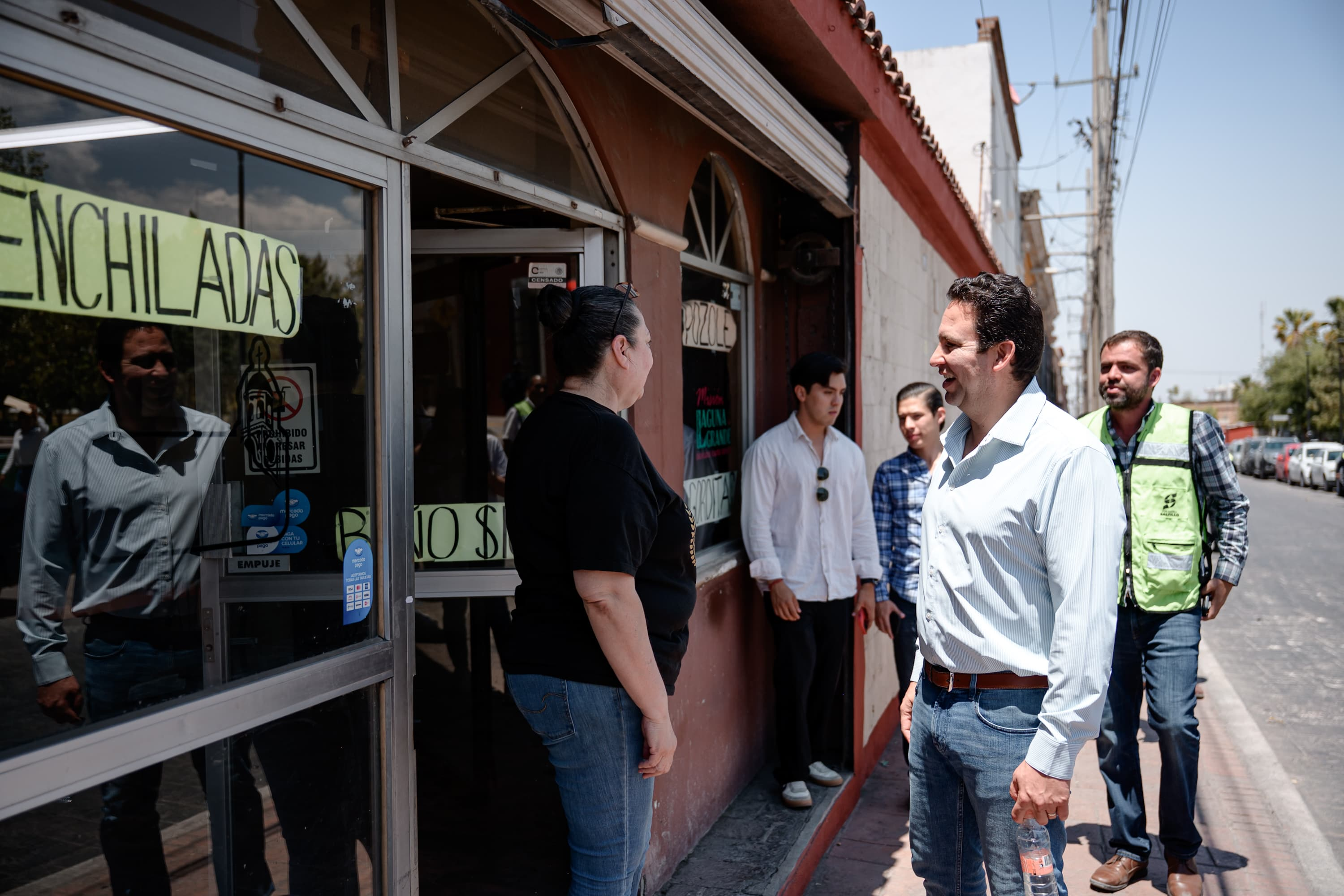 Avanza embellecimiento de fachadas en la calle General Cepeda