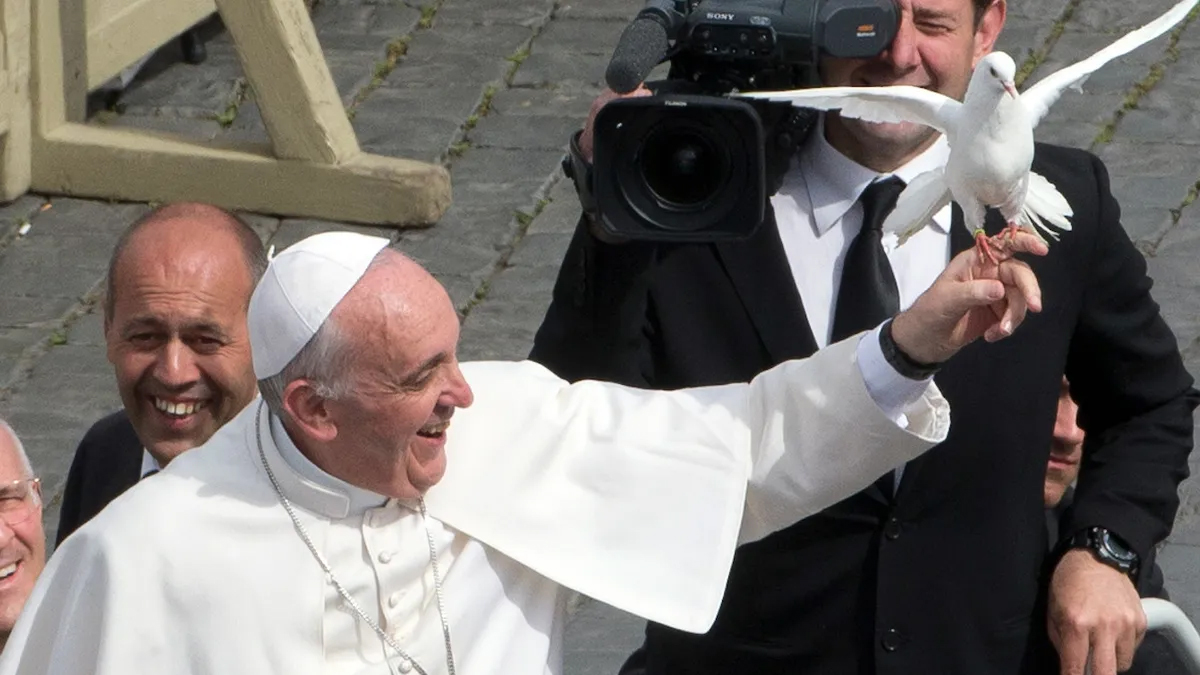 Llora el mundo por el Papa Francisco