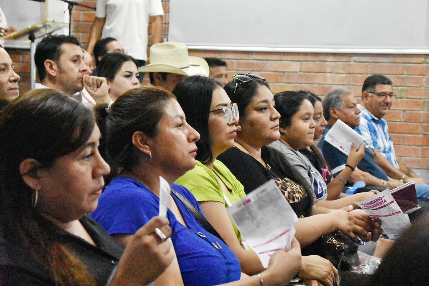 Arranca programa de prepa abierta para mujeres de 4-C