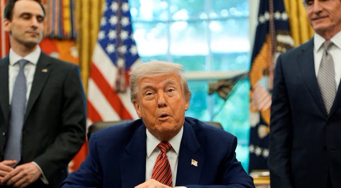 Amenaza Trump a la UE con arancel de 50% a partir de junio