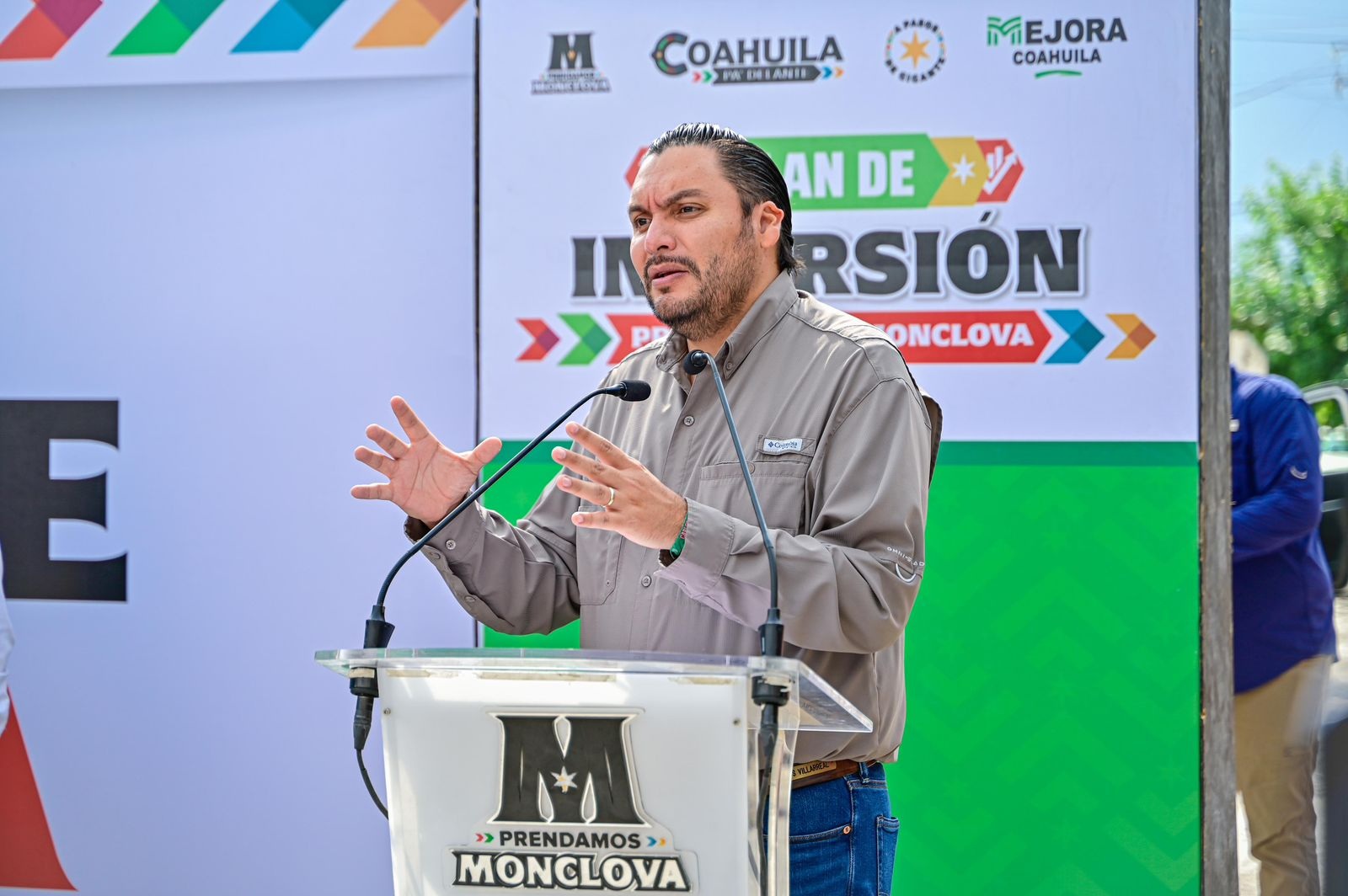 Exhorta Carlos Villarreal a CFE mejorar suministro de energía
