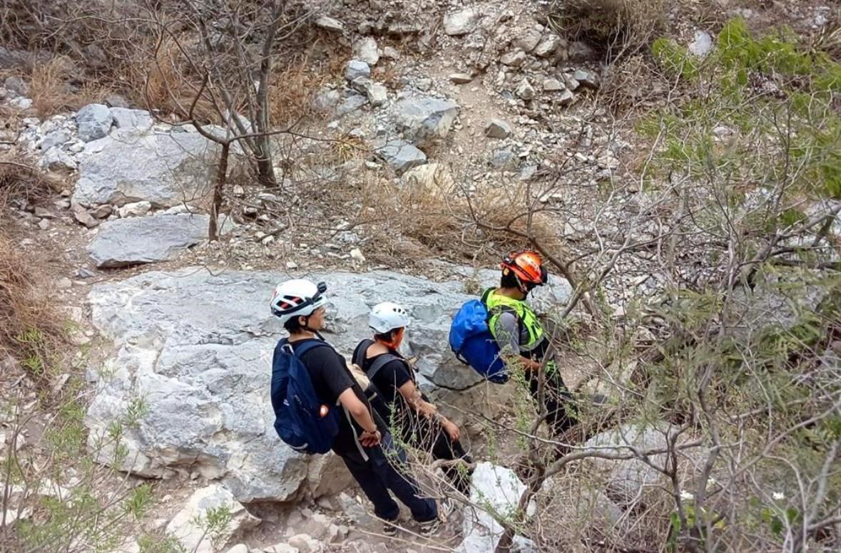 Rescatan a excursionista saltillense en La Huasteca