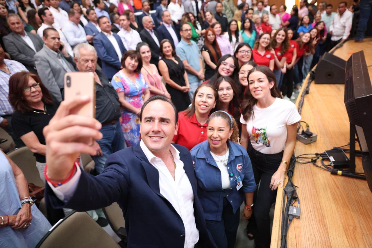 Realizan actividades del Día del niño en la Feria del Libro