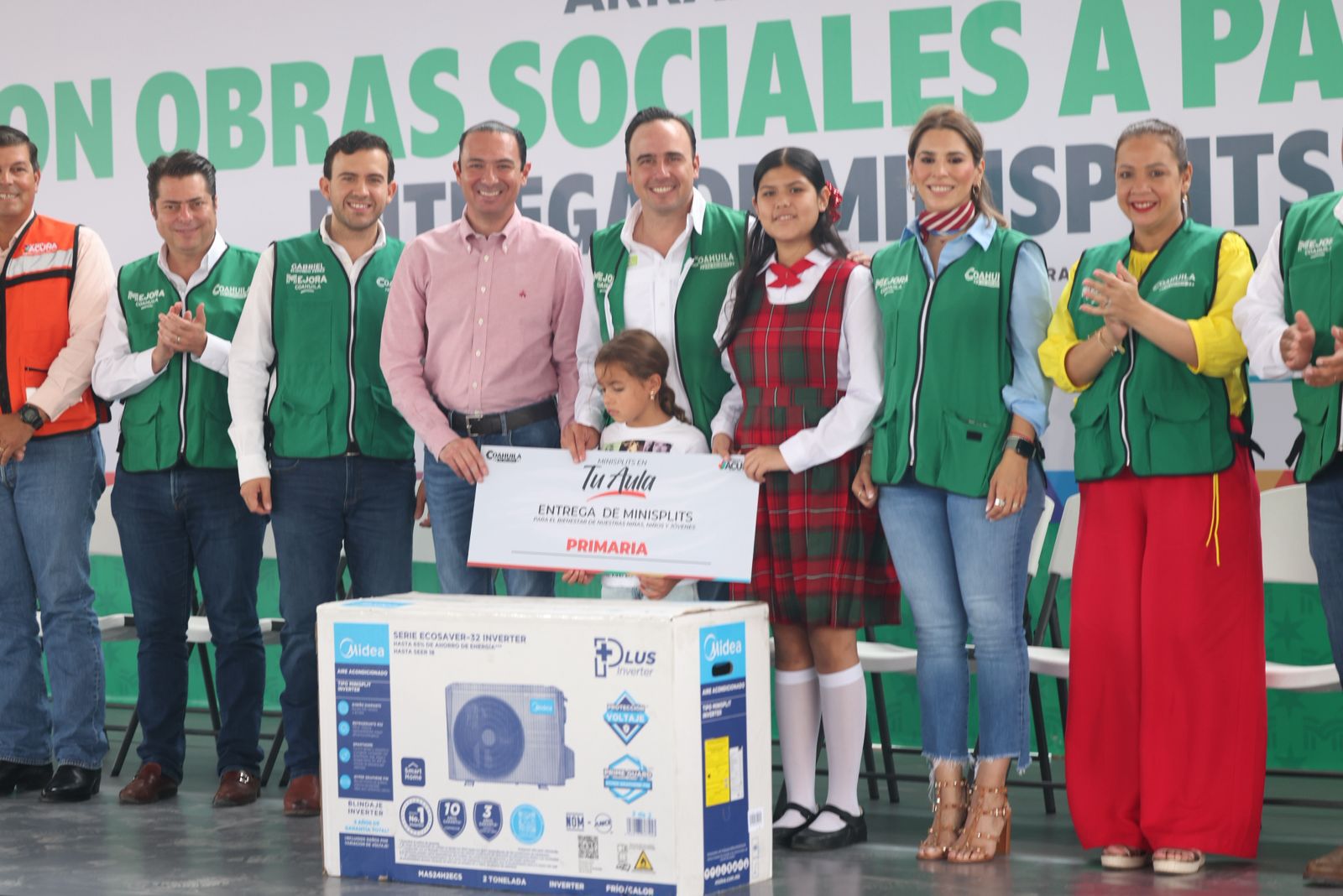 En Acuña y Jiménez: Detona Manolo Obras Sociales