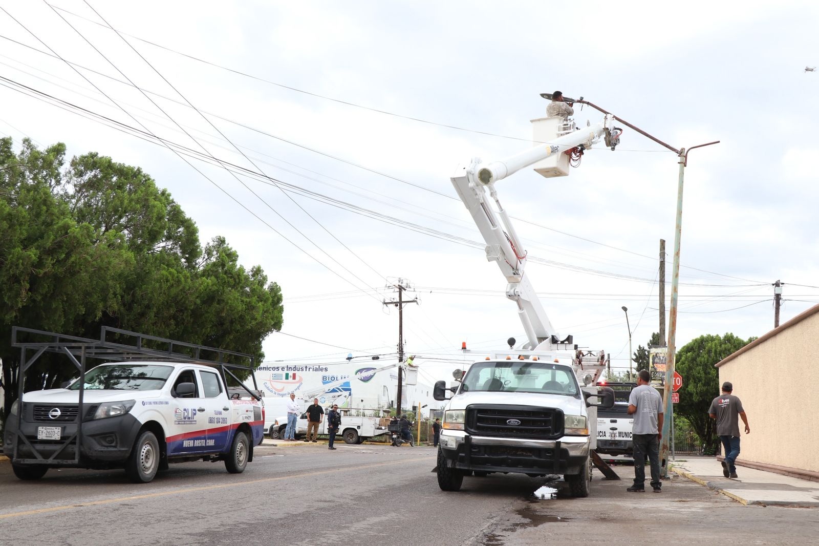 Avanza modernización del alumbrado en NR