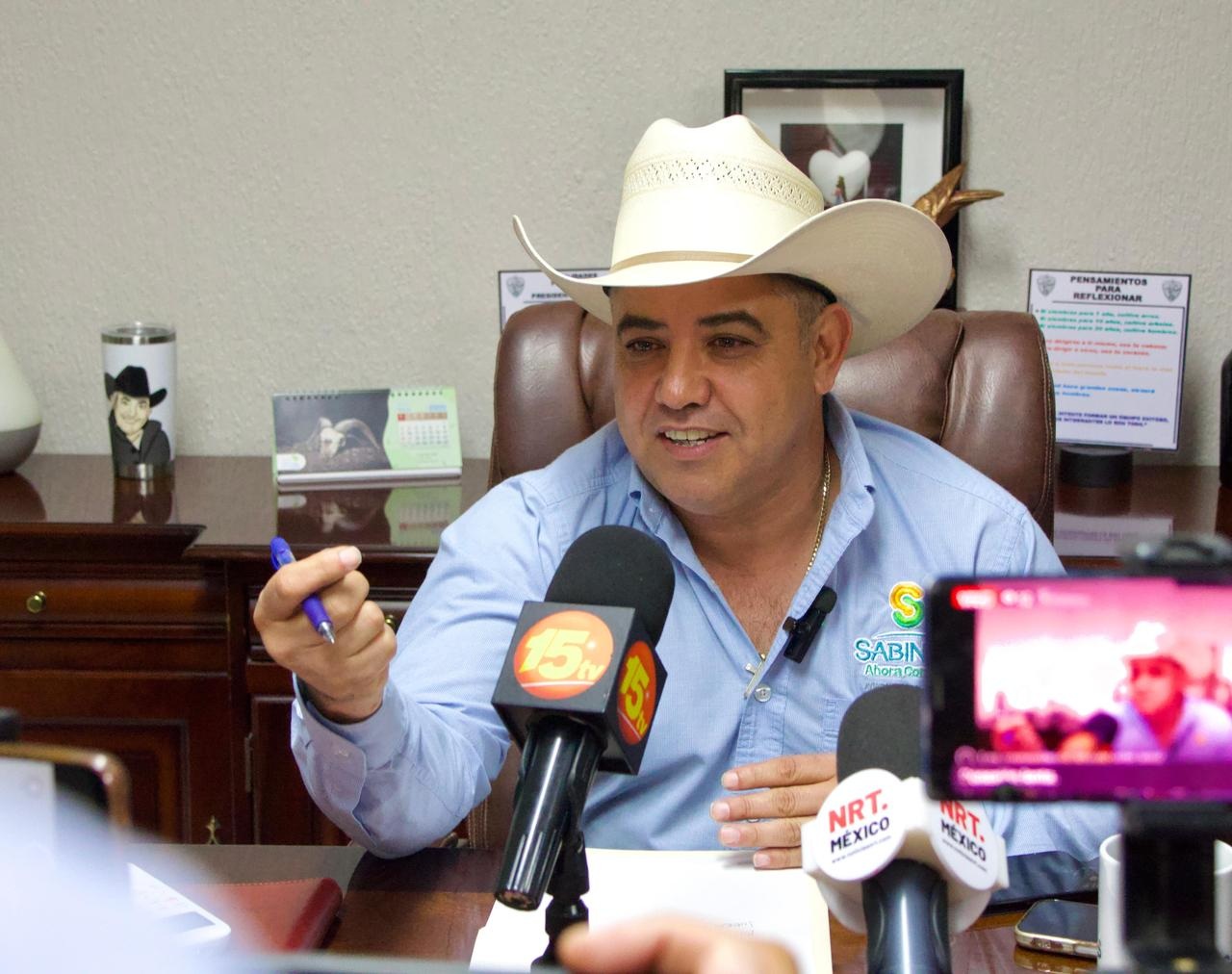 Todo listo para festejo por el Día del Maestro